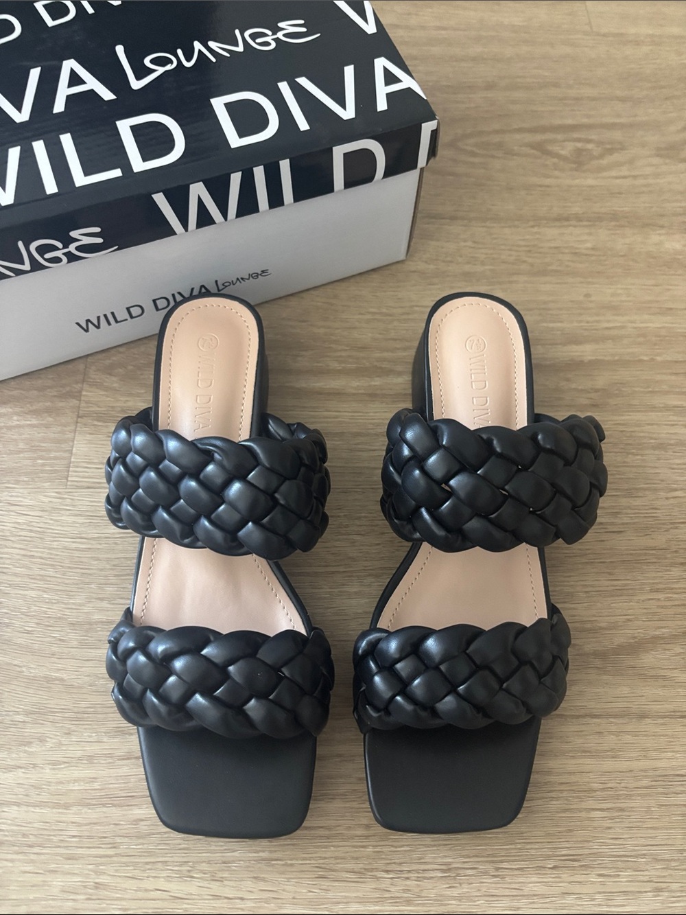 NEW Wild Diva Black Lounge Braided Double-Strap Slide Mules